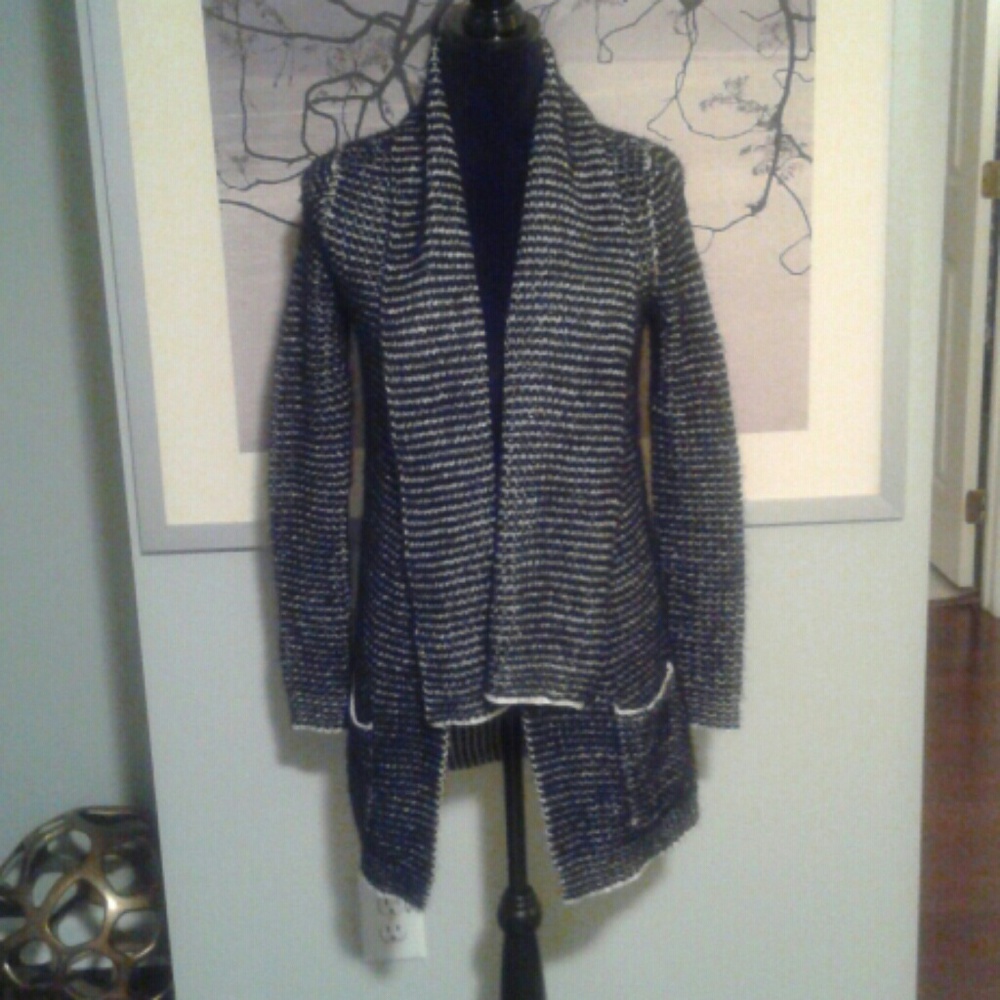 Vera Wang Black and white Cardigan